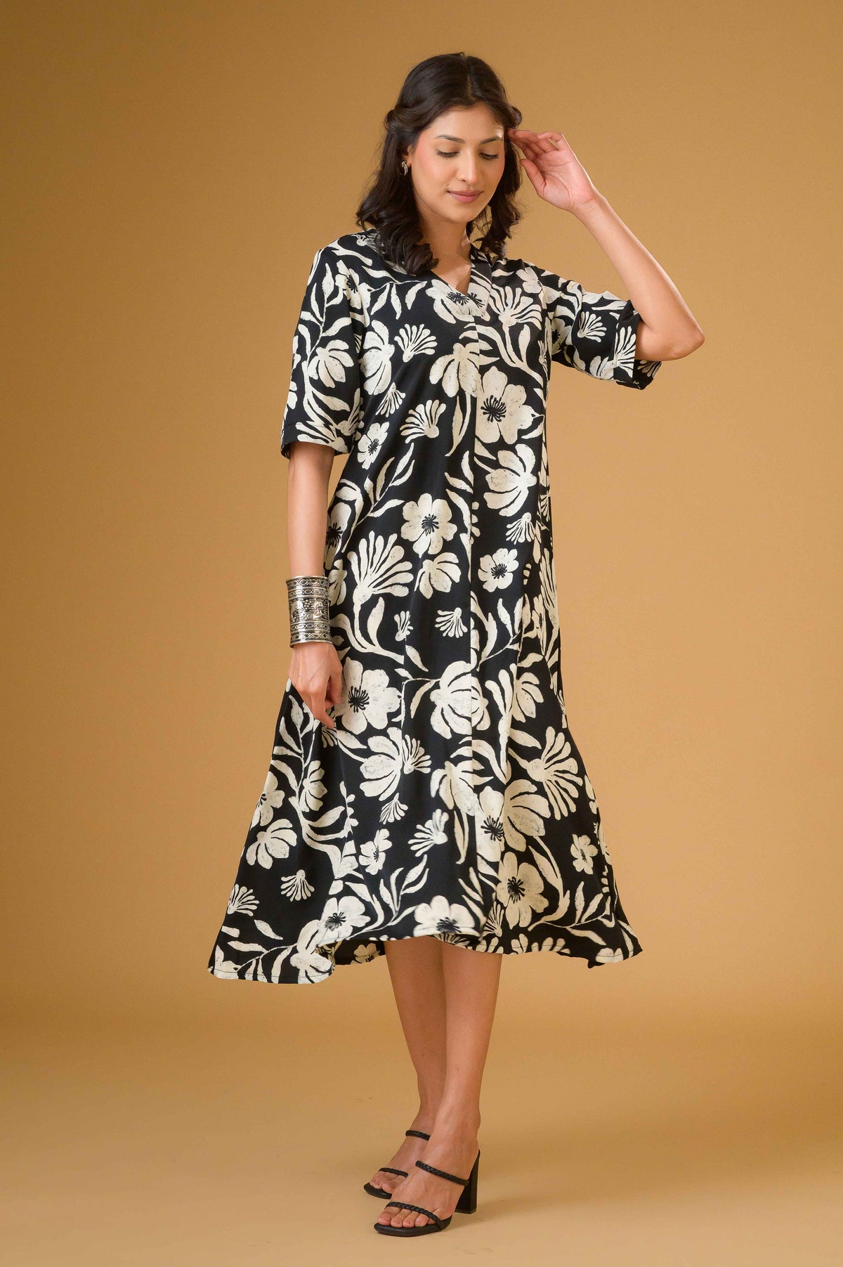 Graphic Bloom Floral Midi Dress