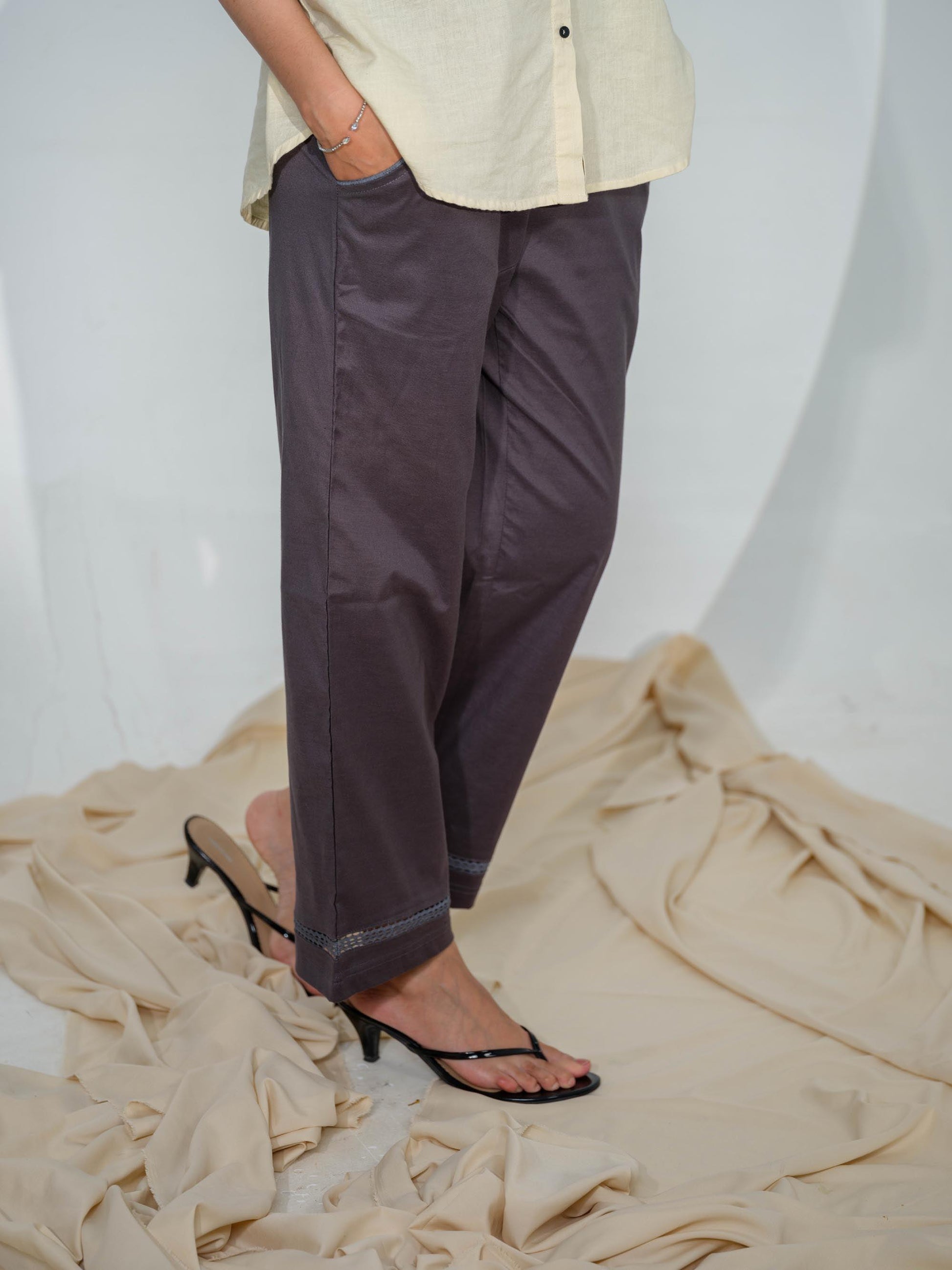 Full broad elasticated pants - Etiquette Apparel 