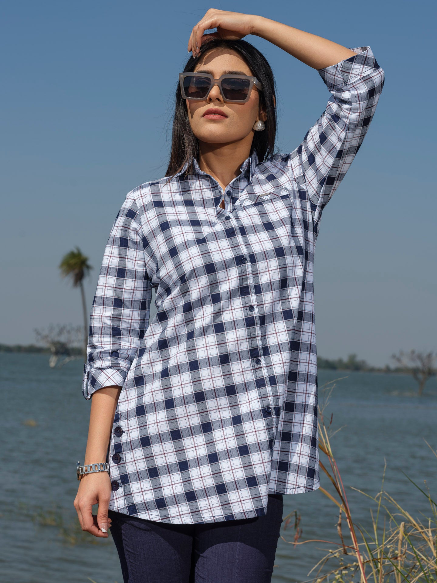 Indigo checks sturdy & classy top