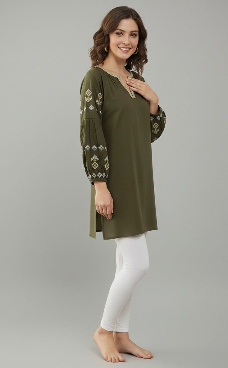 Product Carousel Image 2: Raglan Sleeved Top