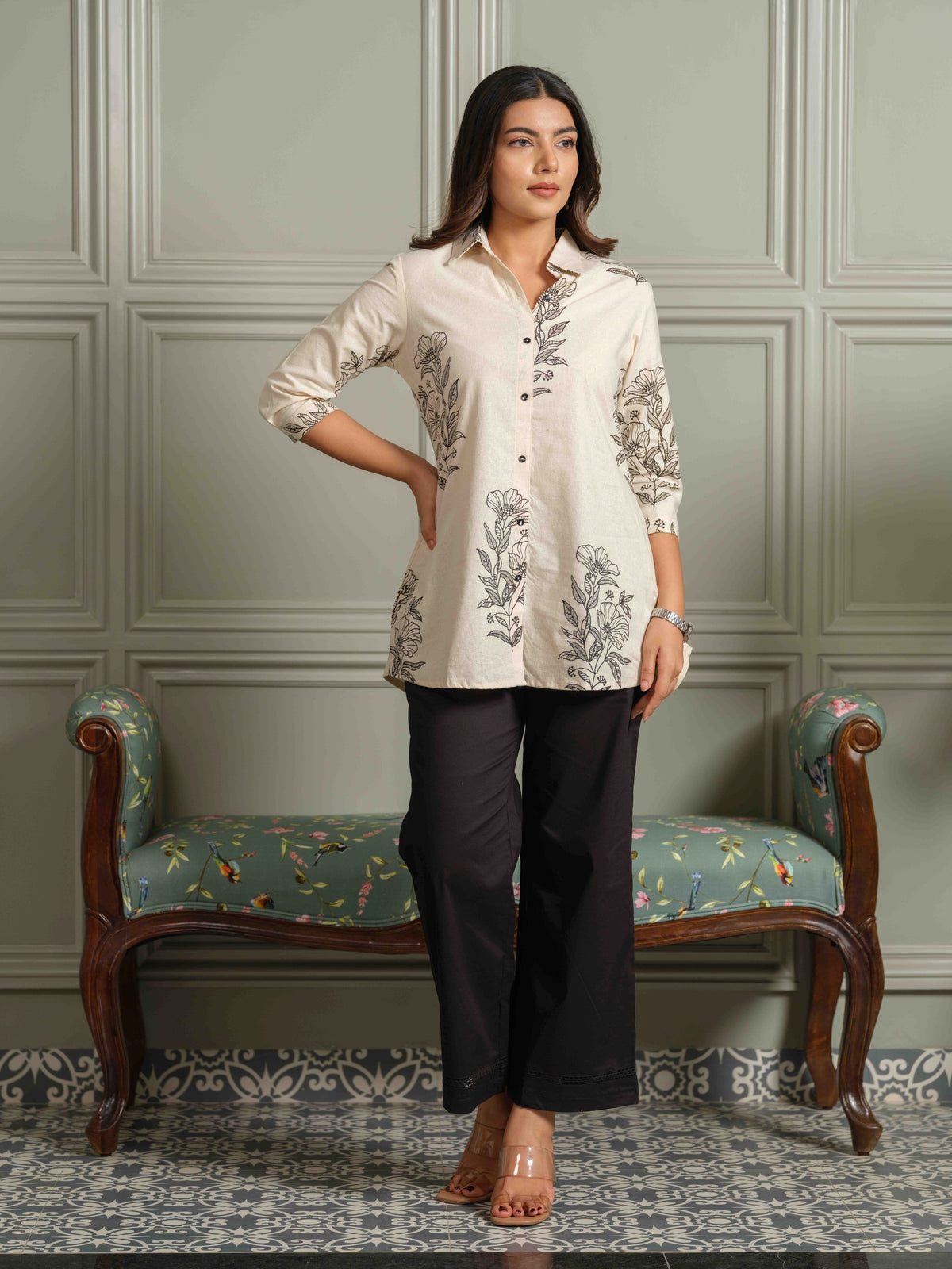 Bold Black Floral Print Top - Etiquette Apparel