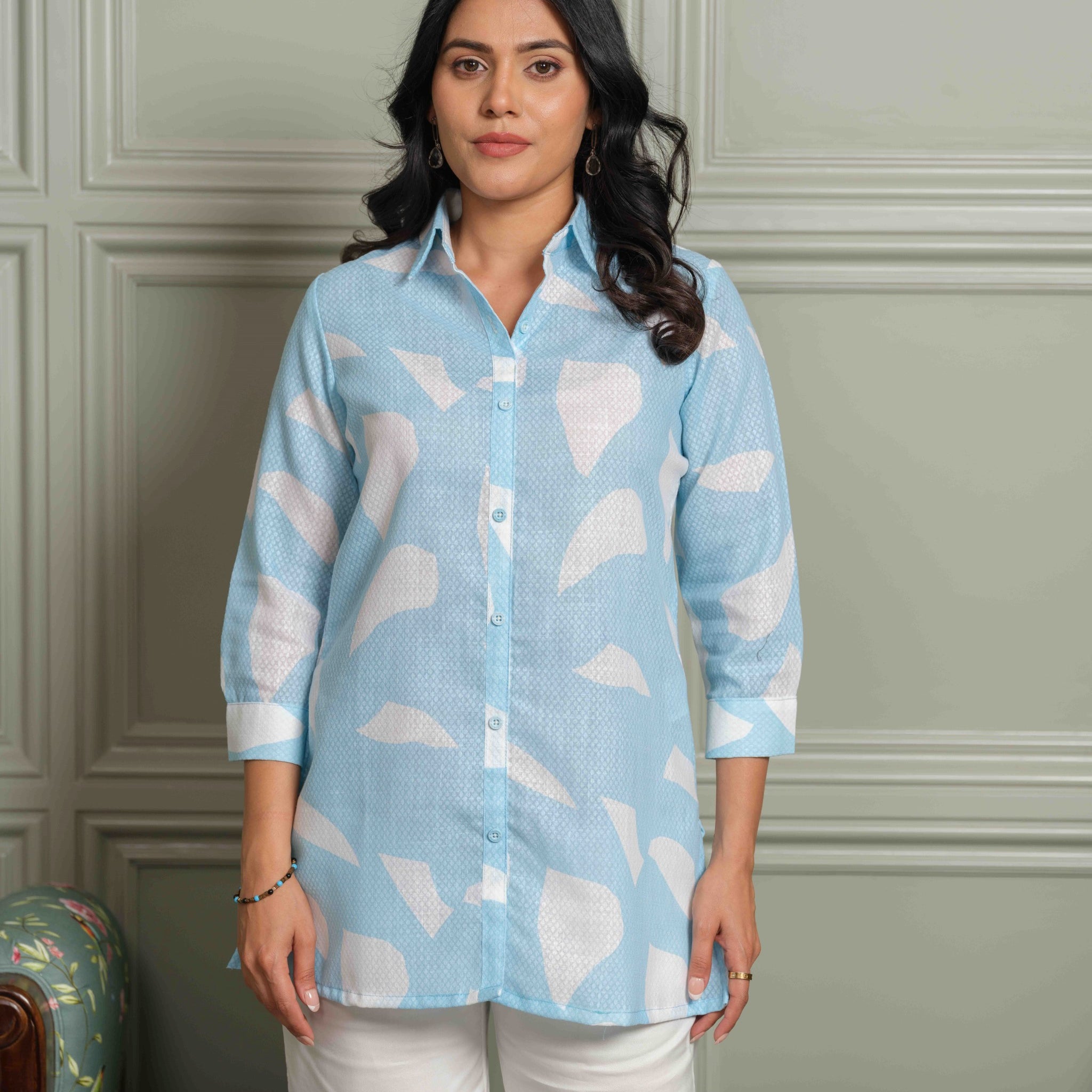 The Textured Abstract Blue Print Top