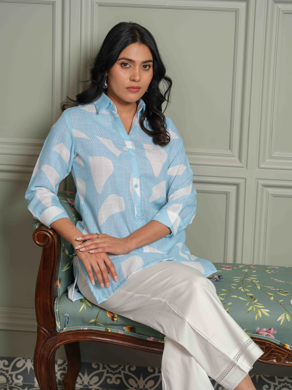 The Textured Abstract Blue Print Top - Etiquette Apparel