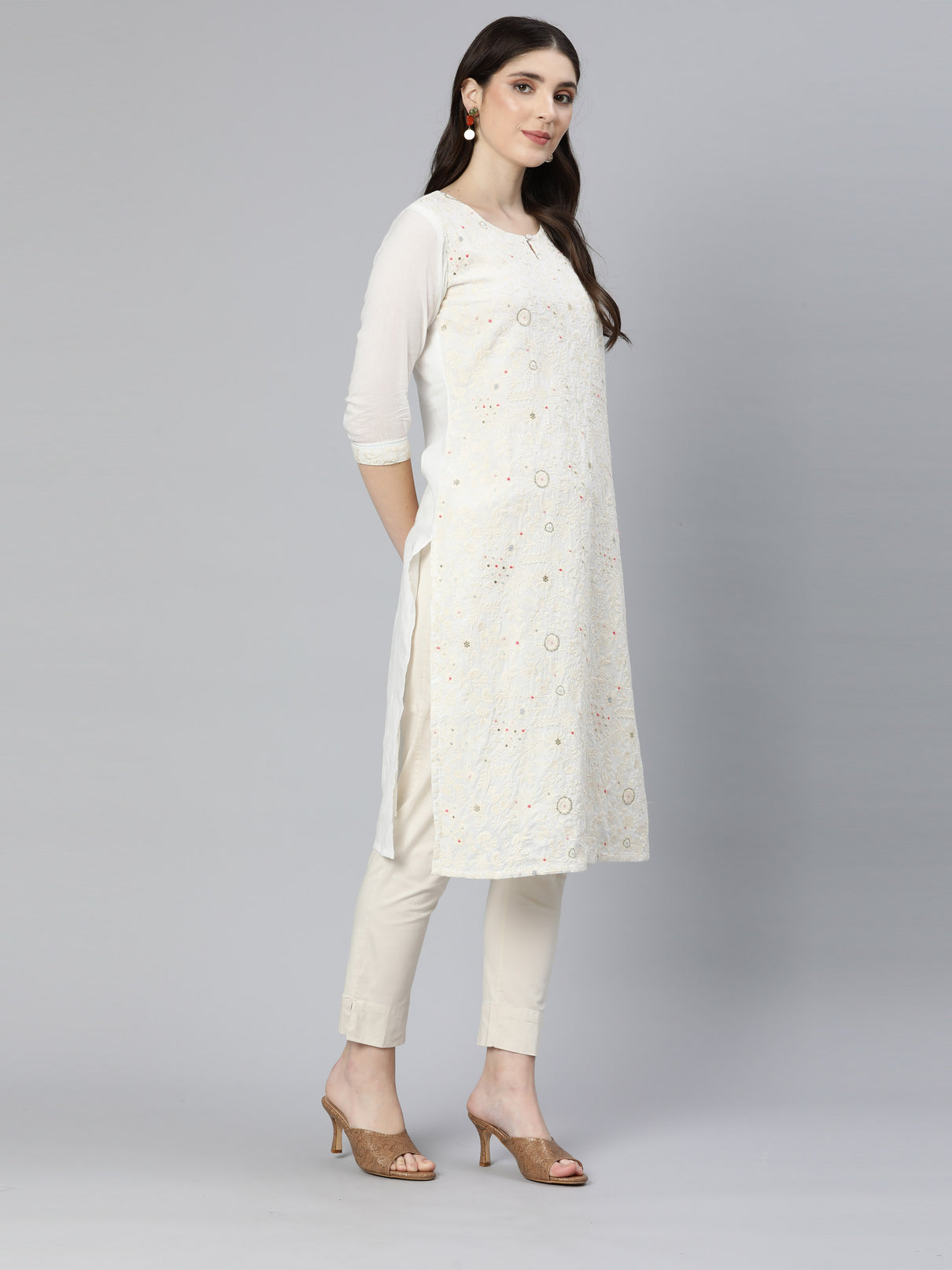 All-Over embroidered kurta with a basic formal silhouette