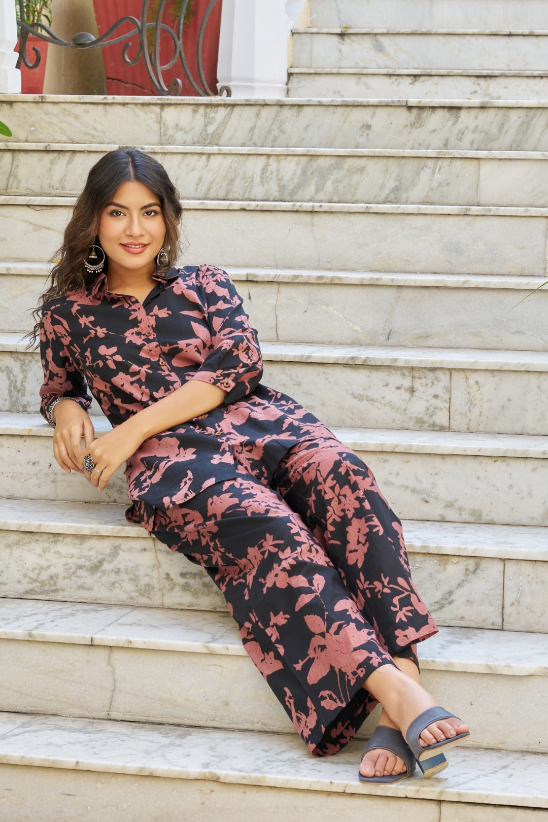 Bold Modern Unmissable - Etiquette Apparel