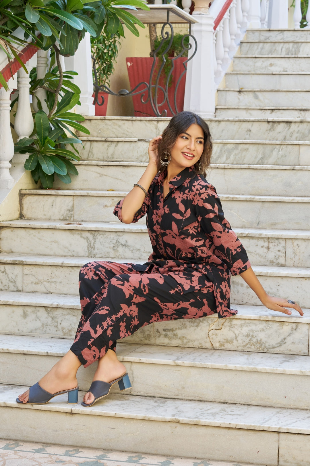 Bold Modern Unmissable - Etiquette Apparel