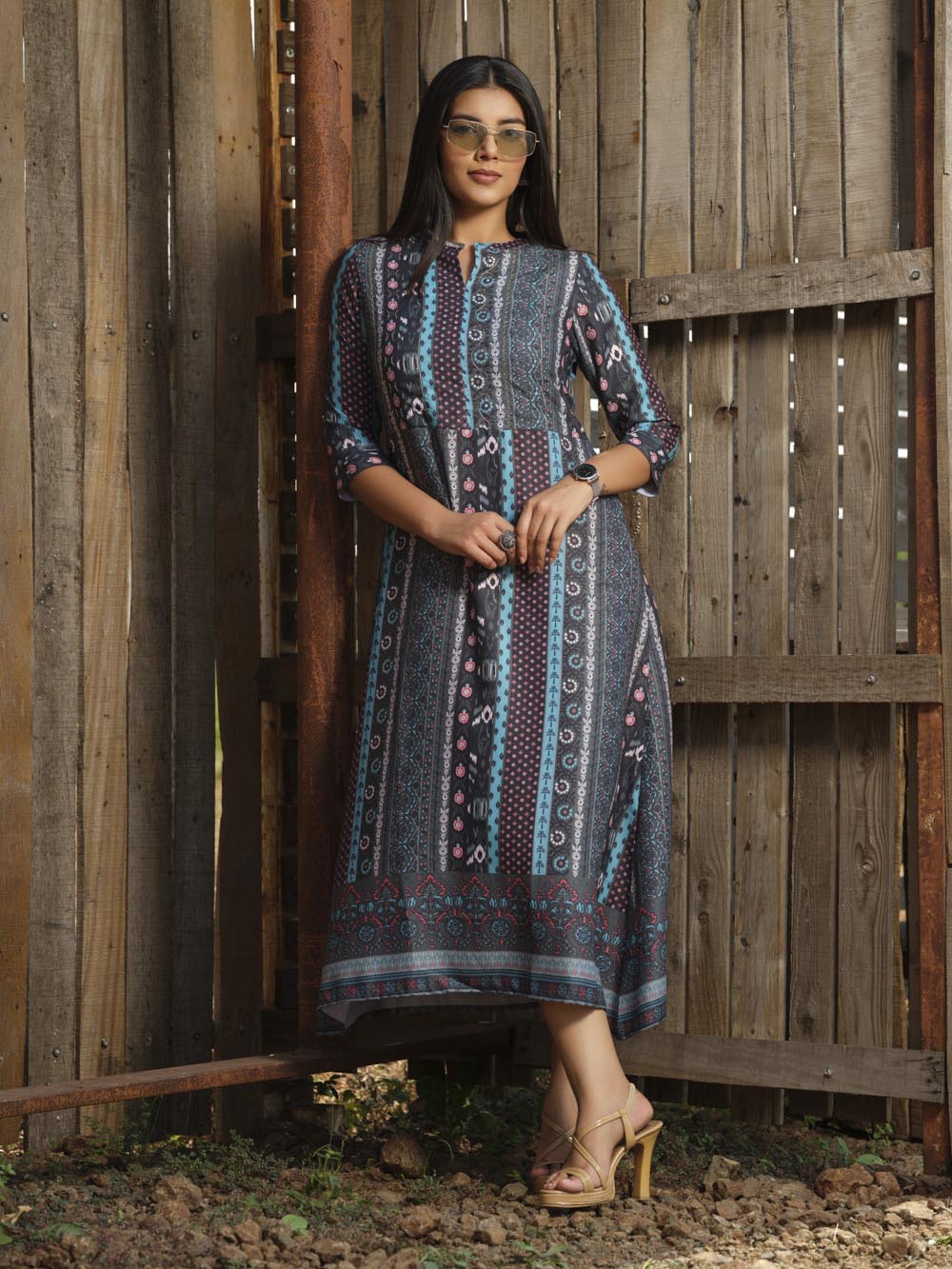 Long Indie Print Mishran Dress - Etiquette Apparel 