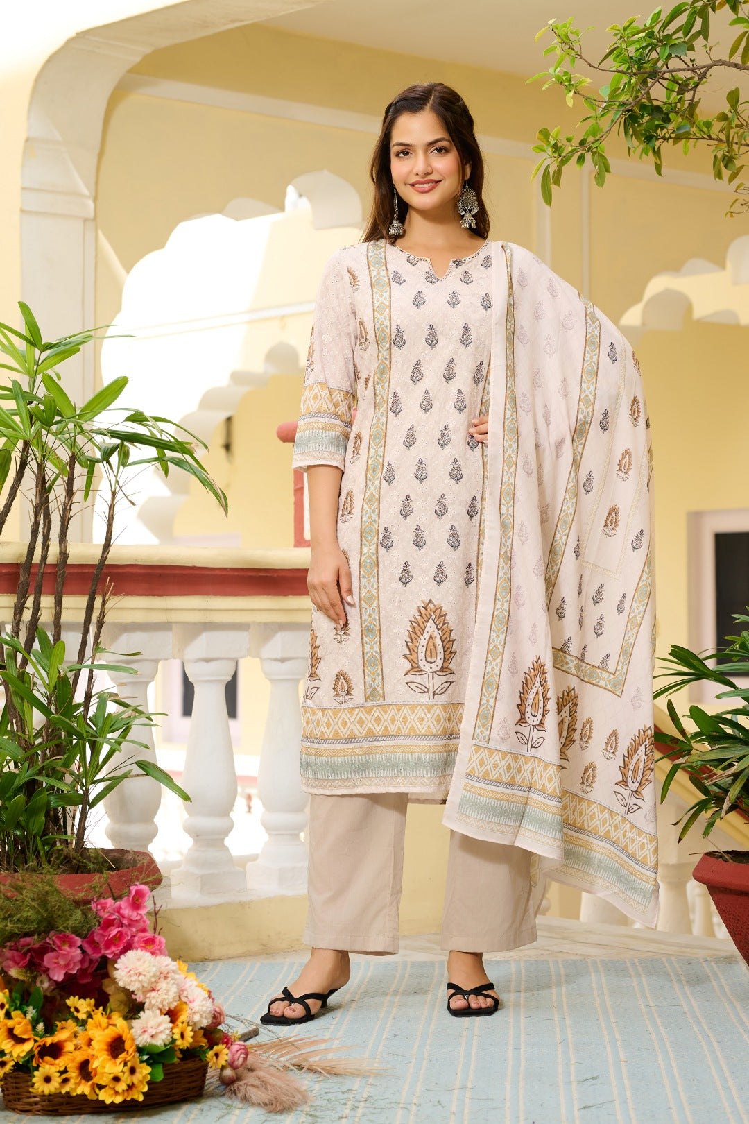 Ethereal Ease Dupatta Set - Etiquette Apparel 