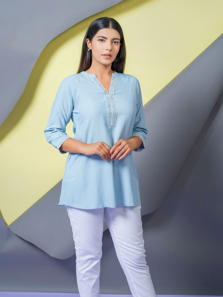 Raglan Sleeve Top With Dori Embroidery Etiquette Apparel