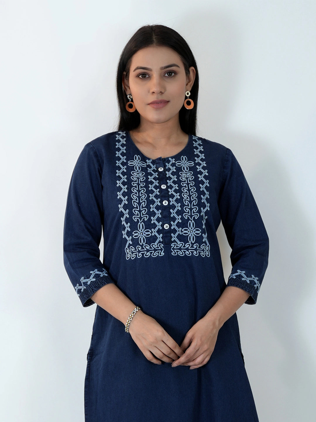 Product Carousel Image 1: Indigo Diaries Blossom Kurta
