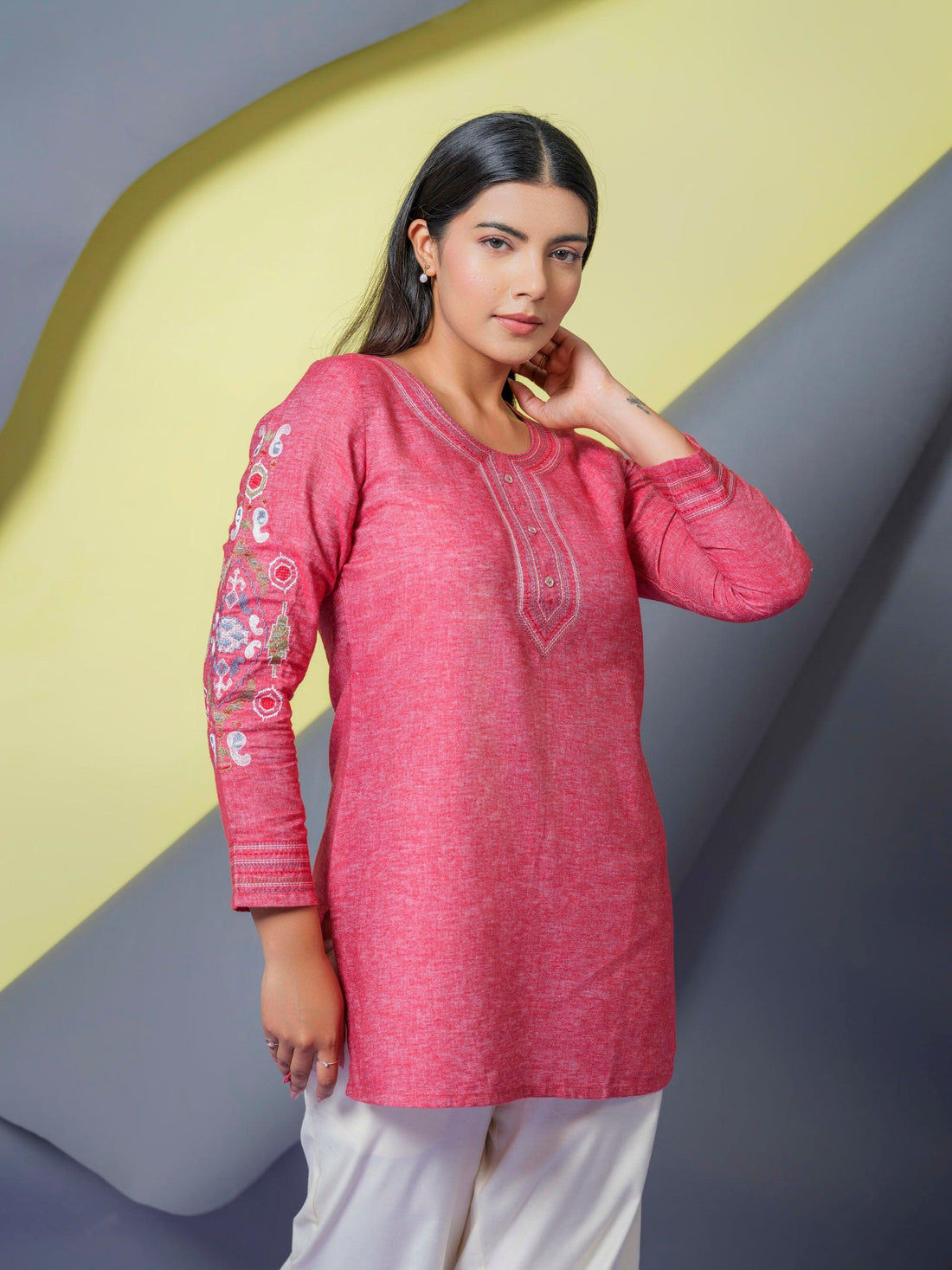 Solid Colored Top With Embroidered Neck and Sleeves - Etiquette Apparel 