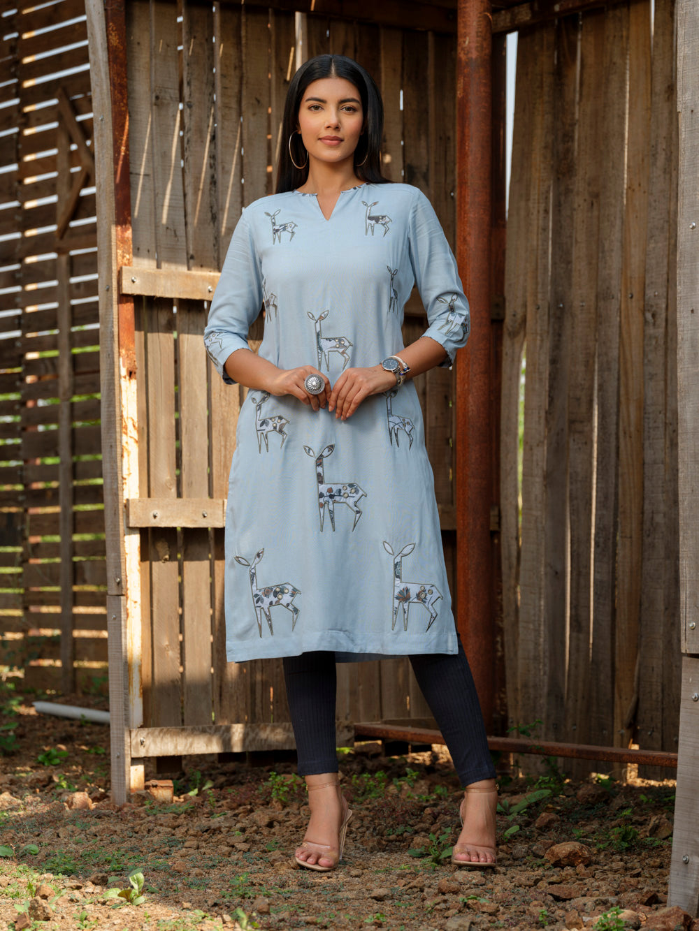 Soothing straight solid coloured Vanotsav kurta Etiquette Apparel