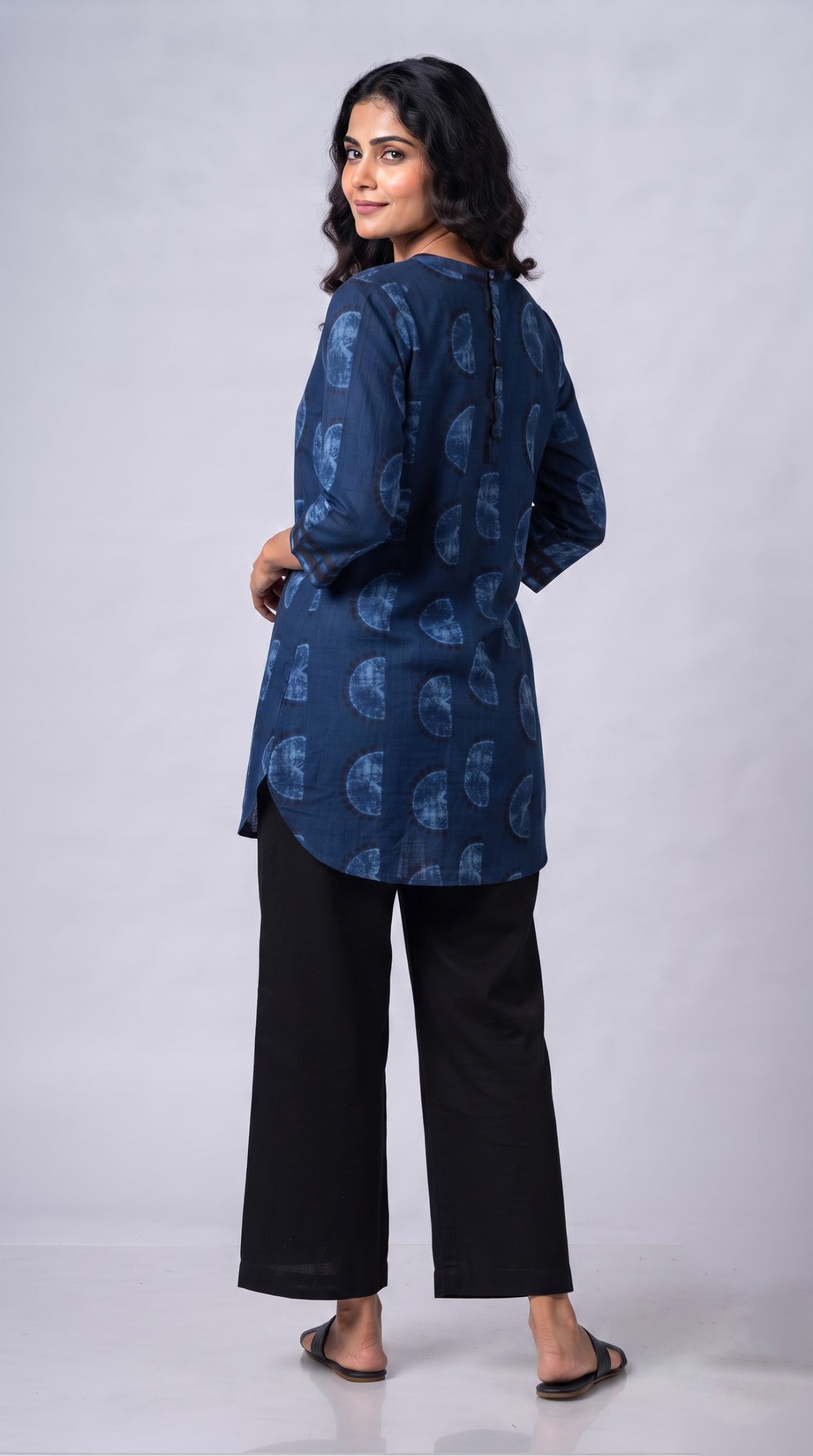 Roomy Fit Abstract Top
