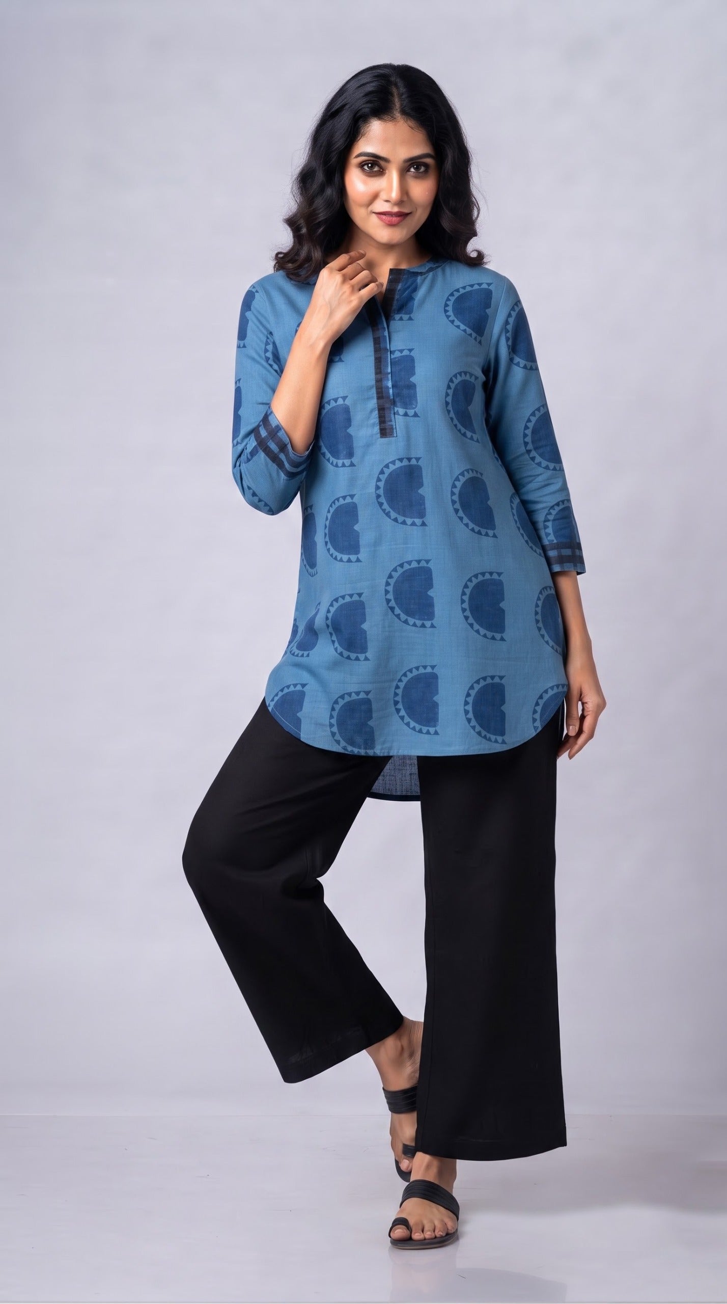 Roomy Fit Abstract Top
