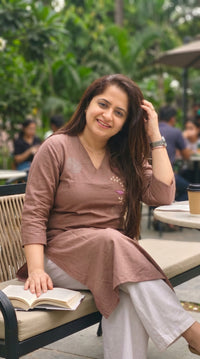 Grace in Details Kurta - Etiquette Apparel