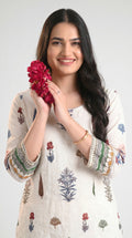 Product Carousel Image 1: Regal Roots Kurta Set