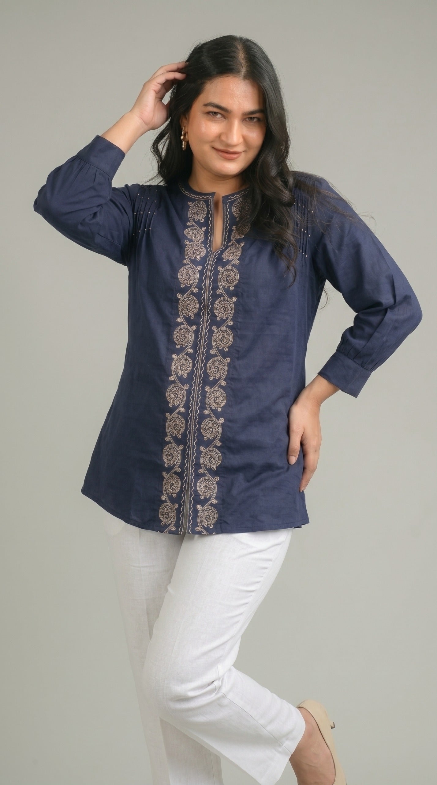 Product Carousel Image 16: Modern Ease Short Top