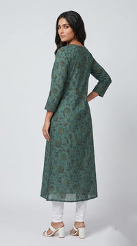 Floral Print Kurta With Geometric Touch