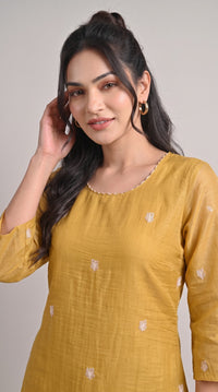 Chanderi Floral Charm Kurta Set