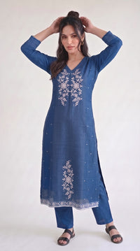 Chanderi Floral Elegance Kurta Set