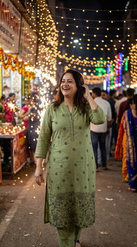 Chanderi Floral Border Kurta Set