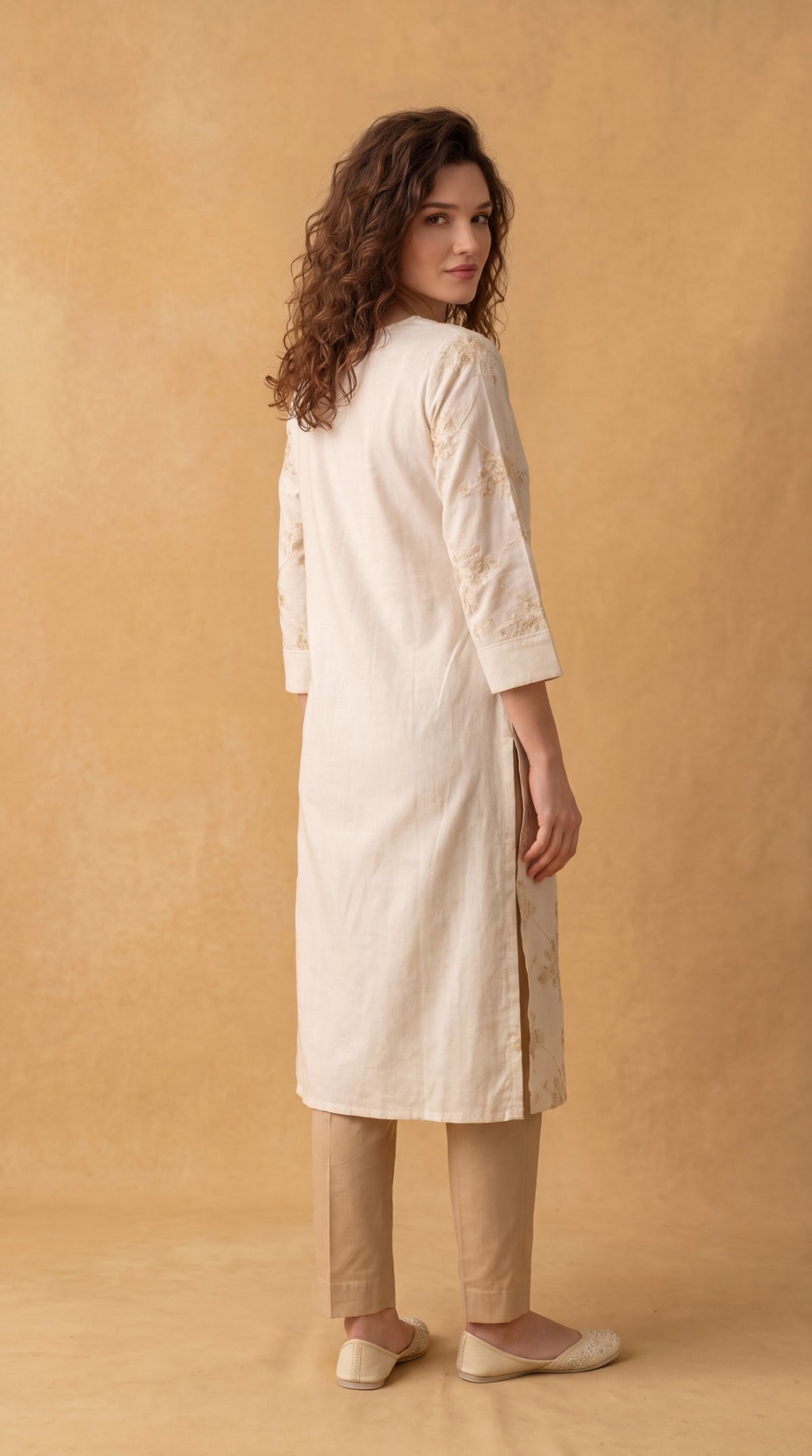 Timeless Floral Embroidered Kurta - Etiquette Apparel