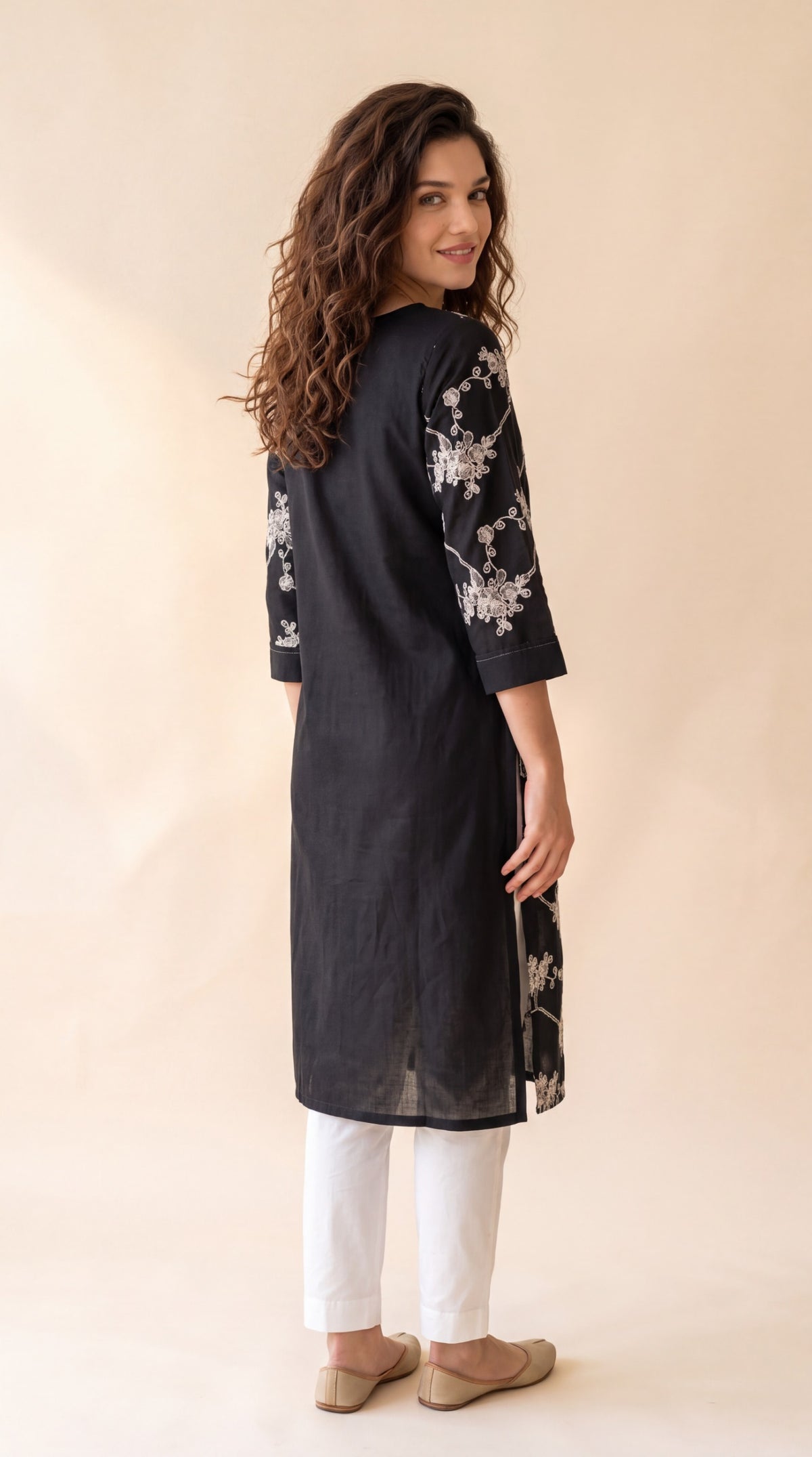 Timeless Floral Embroidered Kurta - Etiquette Apparel