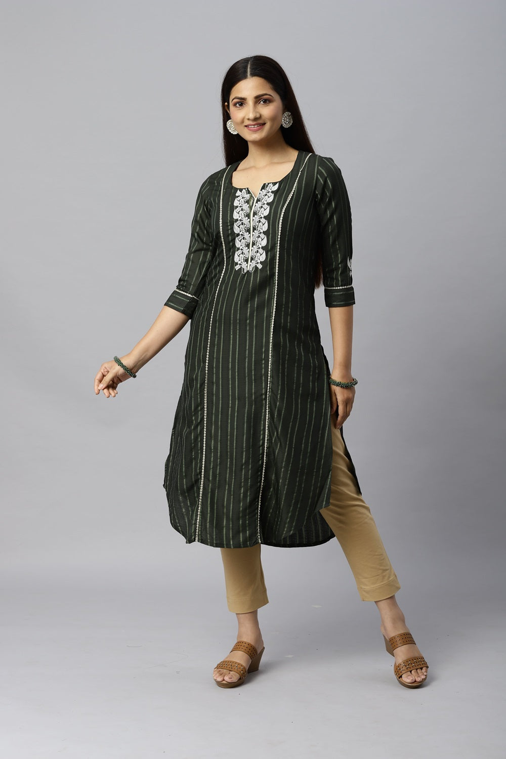 Women Green & Self Striped Thread Work Chanderi Silk Kurta