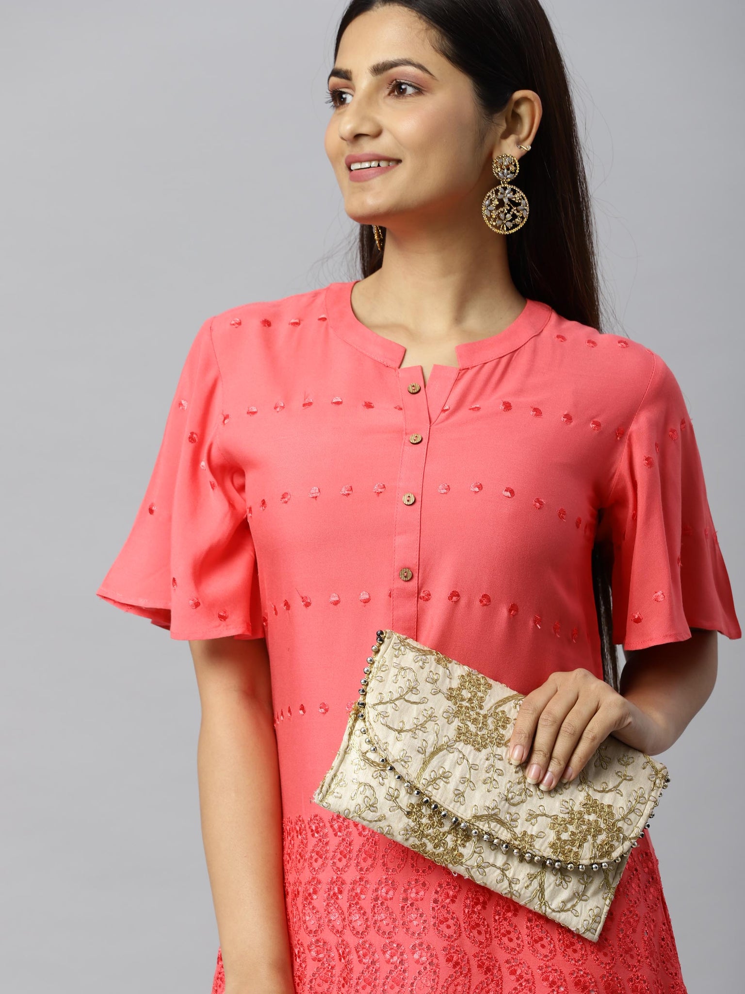 Embroidered top with flared short sleeve